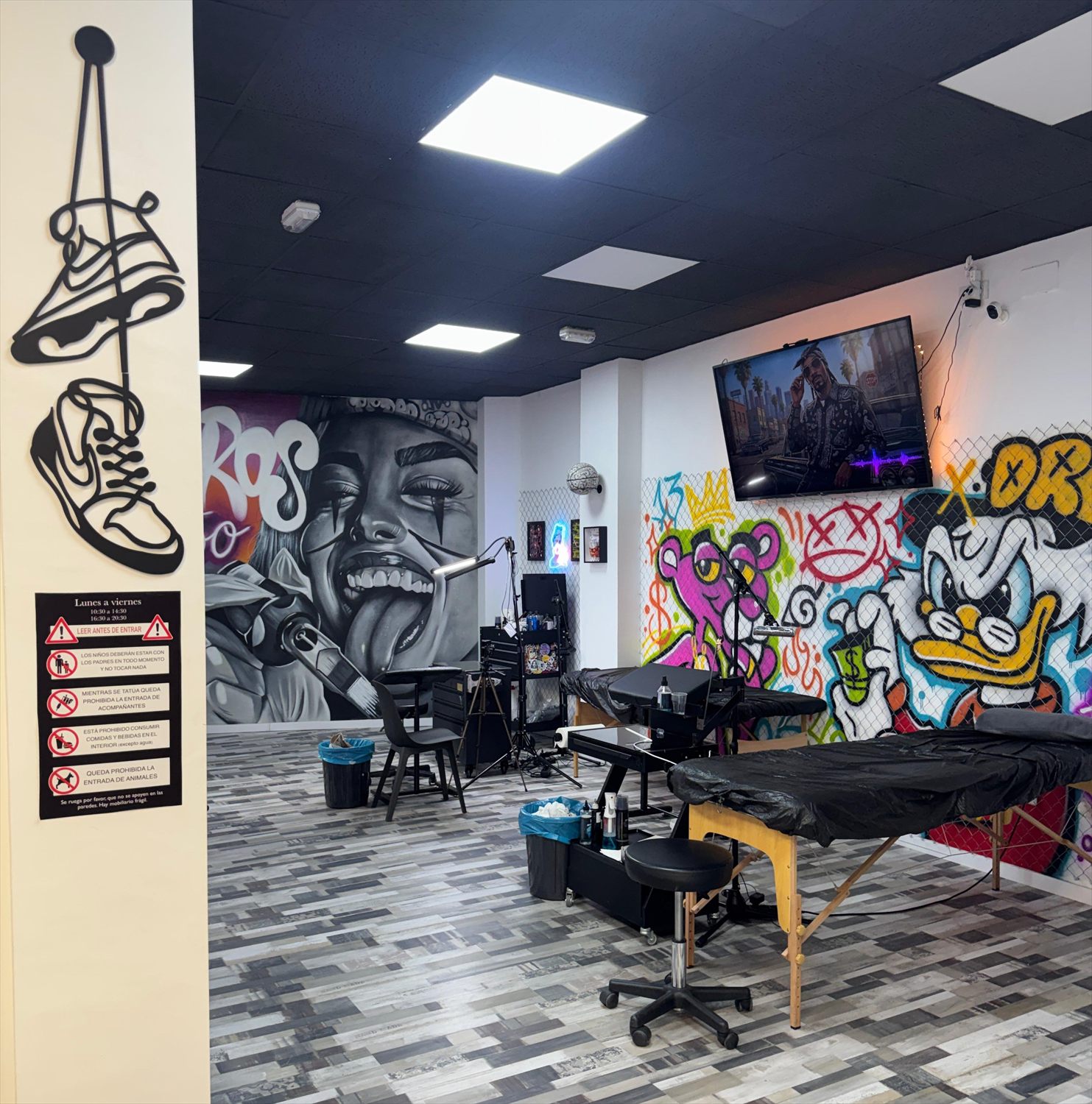 Ambiente del estudio Twin Bros Tattoo